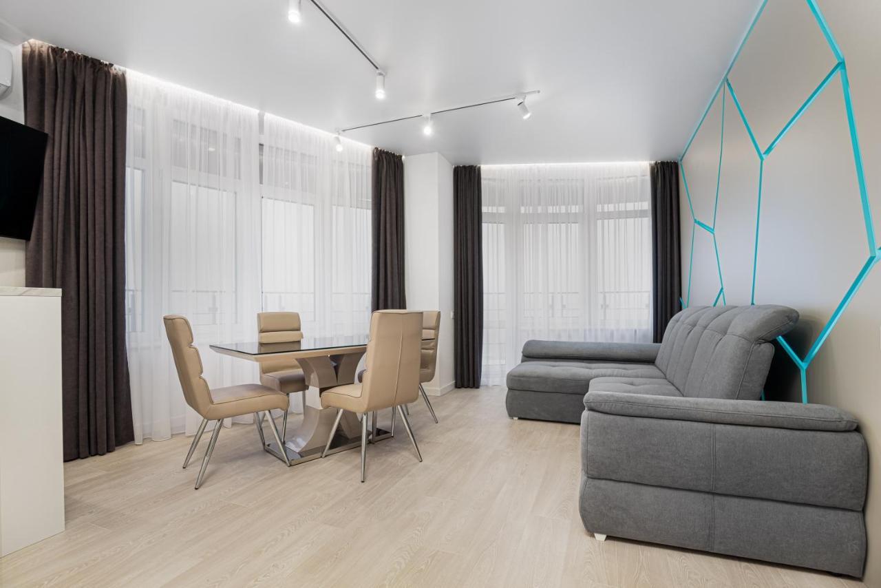 45 Pearl 2-Bedrooms Apartment With Terrace Odesa Exterior photo